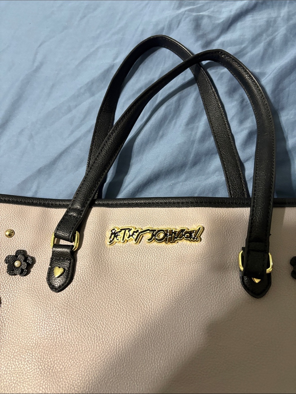 Betsey Johnson Cream Tote with Black Base and Pink Floral Accents nwot - Picture 2 of 16